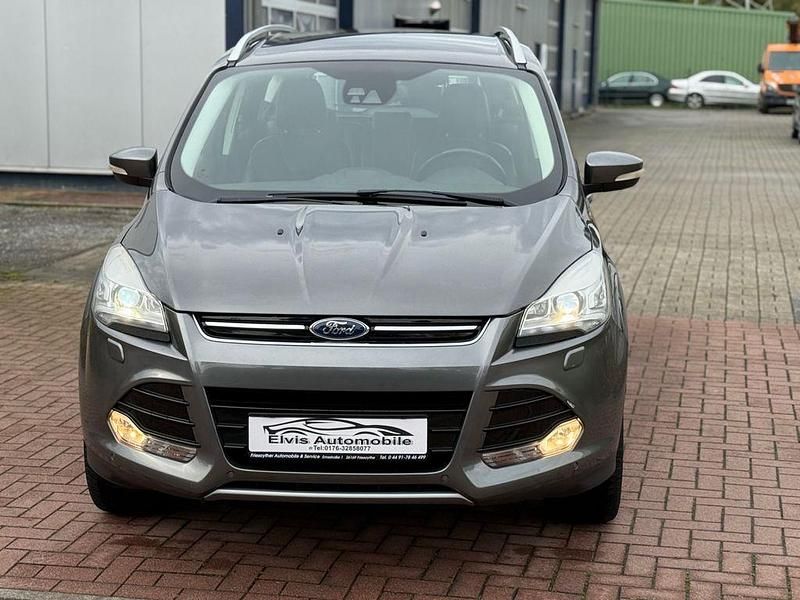 Gebraucht Ford Kuga Titanium 140 PS (102 kW) 2014 Grau SUV
