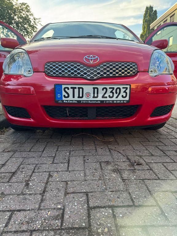 Rot Gebraucht 2005 Toyota Yaris Executive Kleinwagen | 2.500 € (Fairer Preis) - Bild 1/4