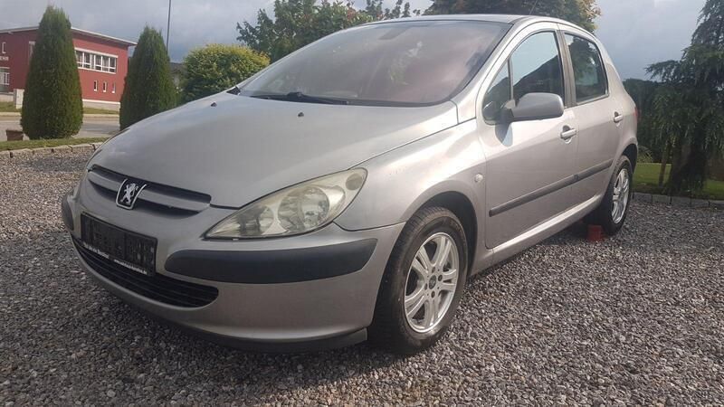 Grau Gebraucht 2003 Peugeot 307 Limousine | 1.350 € (Fairer Preis) - Bild 1/4
