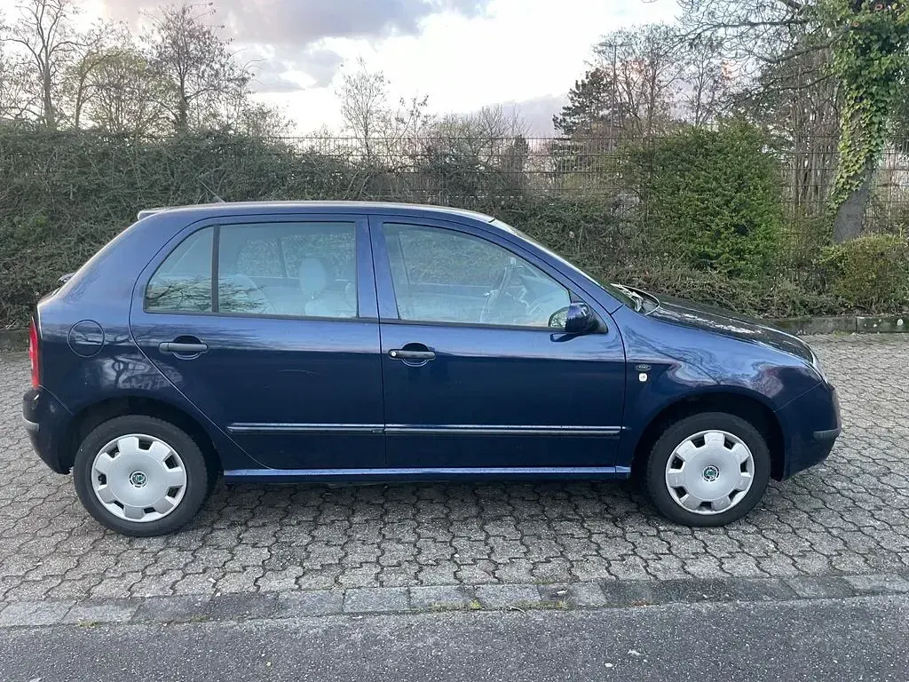 Gebraucht Skoda Fabia Comfort 101 PS (74 kW) 2002 Blau Limousine