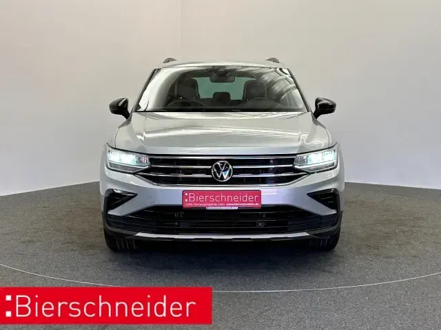 Gebraucht VW Tiguan Sport 150 PS (110 kW) 2021 Silber SUV