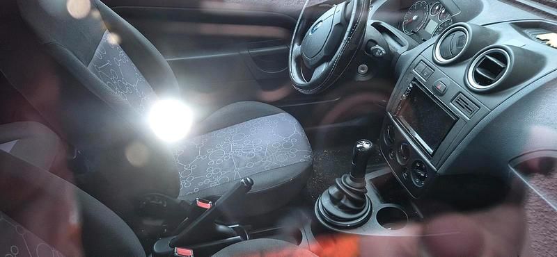 Gebraucht Ford Fiesta 69 PS (50 kW) 2006 Schwarz Kleinwagen