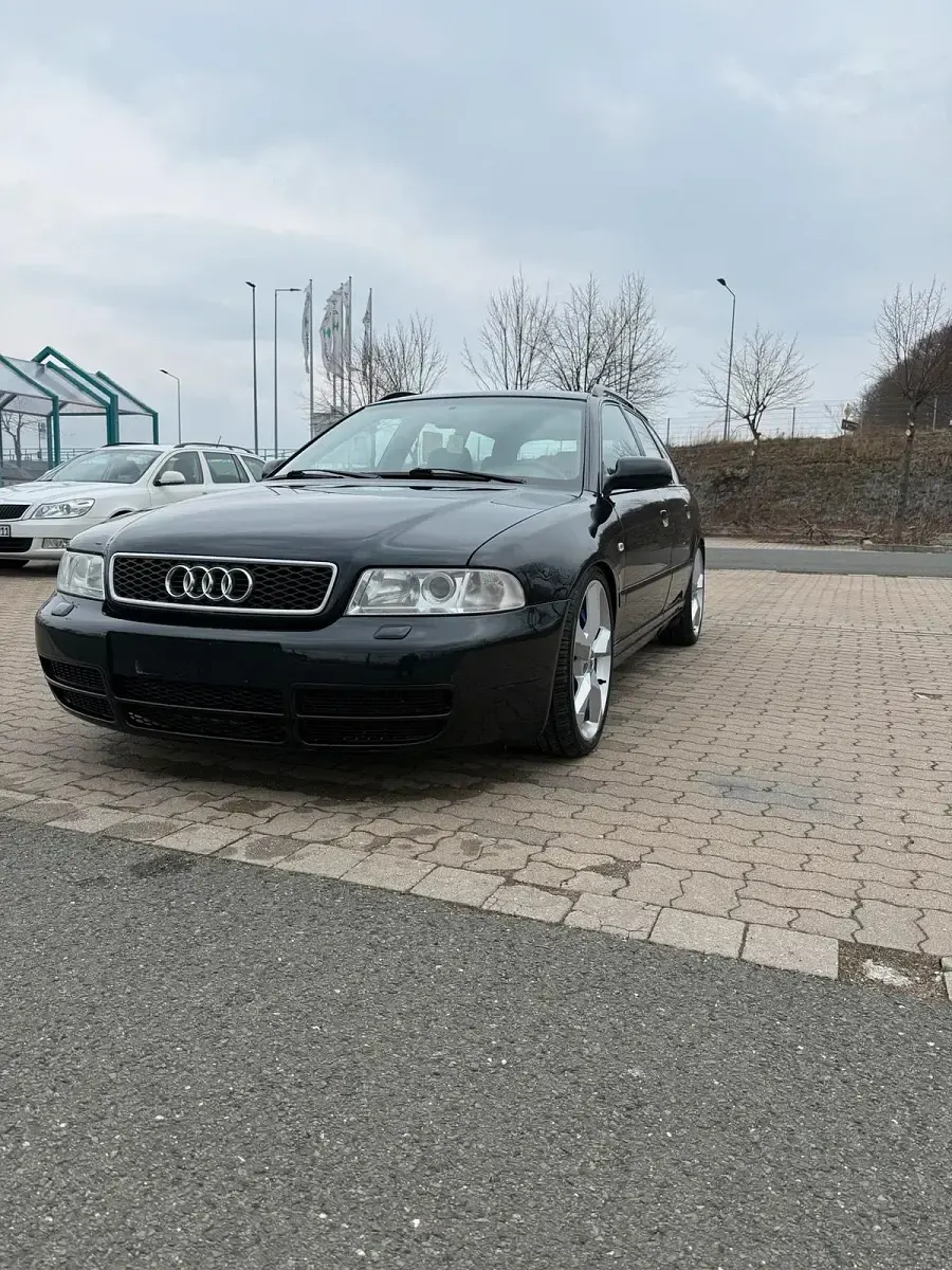 Second-hand Audi S4 265 CP (194 kW) 2001 Negru Break