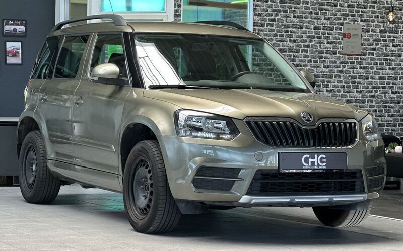 Grün Gebraucht 2015 Skoda Yeti Active SUV | 11.990 € (Guter Preis) - Bild 1/4