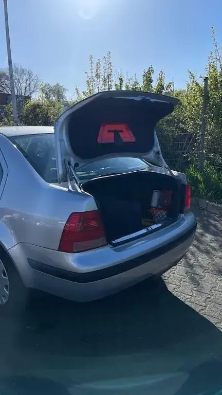 Gebraucht VW Bora Edition 105 PS (77 kW) 2001 Silber Limousine