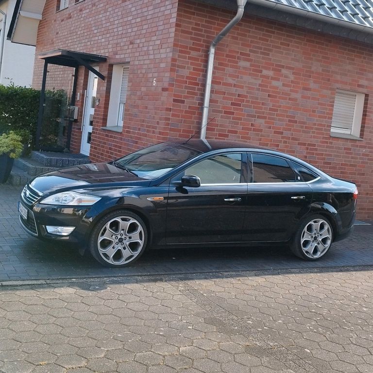 Schwarz Gebraucht 2009 Ford Mondeo Ghia Limousine | 2.500 € (Superpreis) - Bild 1/4