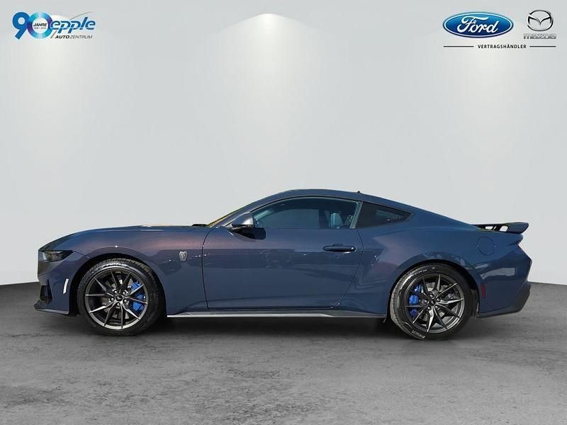 Neu Ford Mustang Fastback 454 PS (333 kW) 2025 Blue ember metallic Coupé