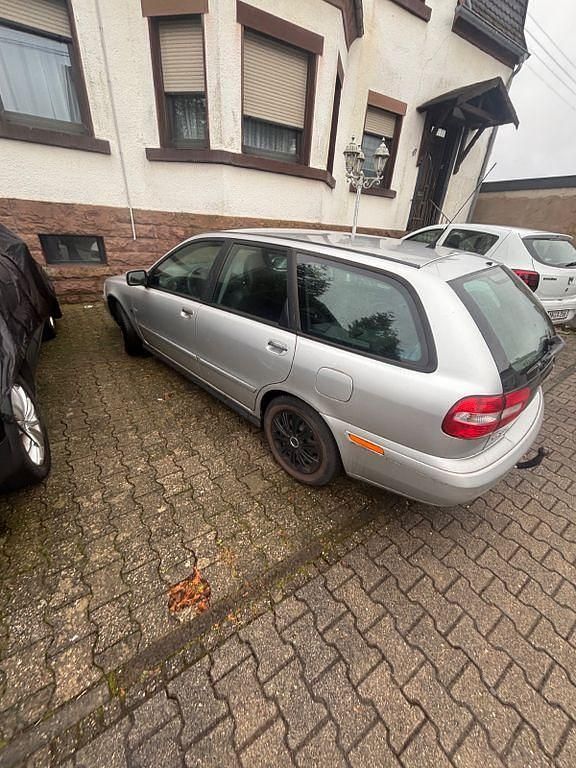 Gebraucht Volvo V40 122 PS (89 kW) 2004 Silber Kombi