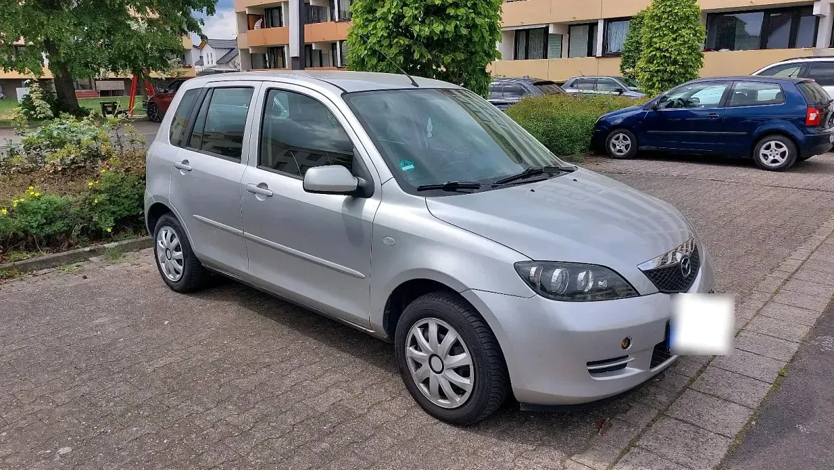 Gebraucht Mazda 2 80 PS (58 kW) 2007 Grau Kleinwagen