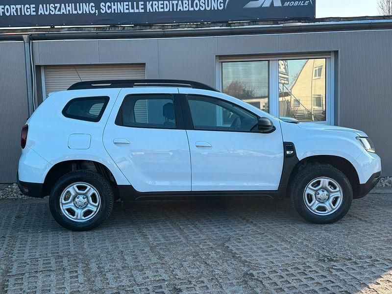 Gebraucht Dacia Duster Comfort 114 PS (83 kW) 2019 Weiß SUV