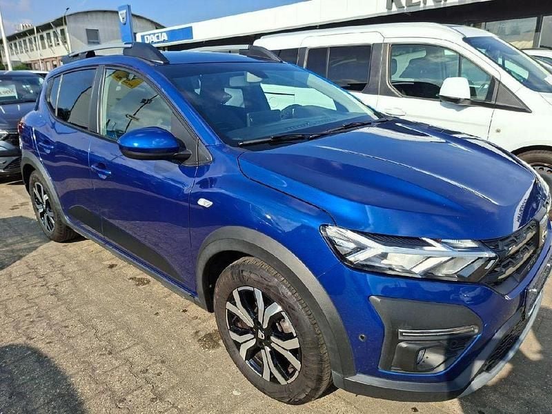 Gebraucht Dacia Sandero Comfort 101 PS (74 kW) 2022 Blau Kleinwagen