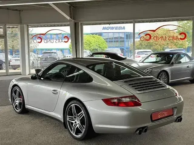 Gebraucht Porsche 911 Carrera 4S 355 PS (261 kW) 2008 Arktissilver Coupé