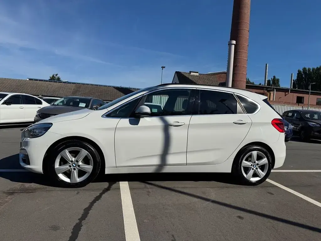 Gebraucht BMW 218 Active Tourer Luxury Line 150 PS (110 kW) 2015 Weiß Van / Kleinbus