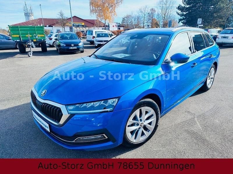 Blau Gebraucht 2023 Skoda Octavia Style Kombi | 24.490 € (Fairer Preis) - Bild 1/4