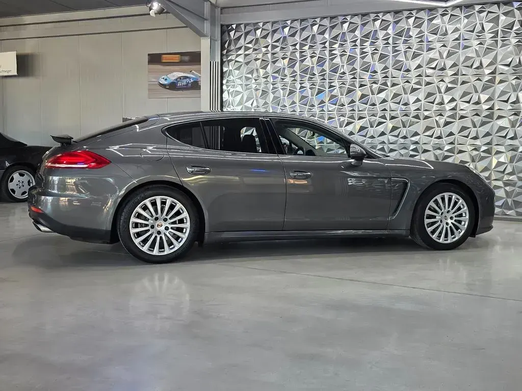 Gebraucht Porsche Panamera 250 PS (183 kW) 2013 Grau Kleinwagen
