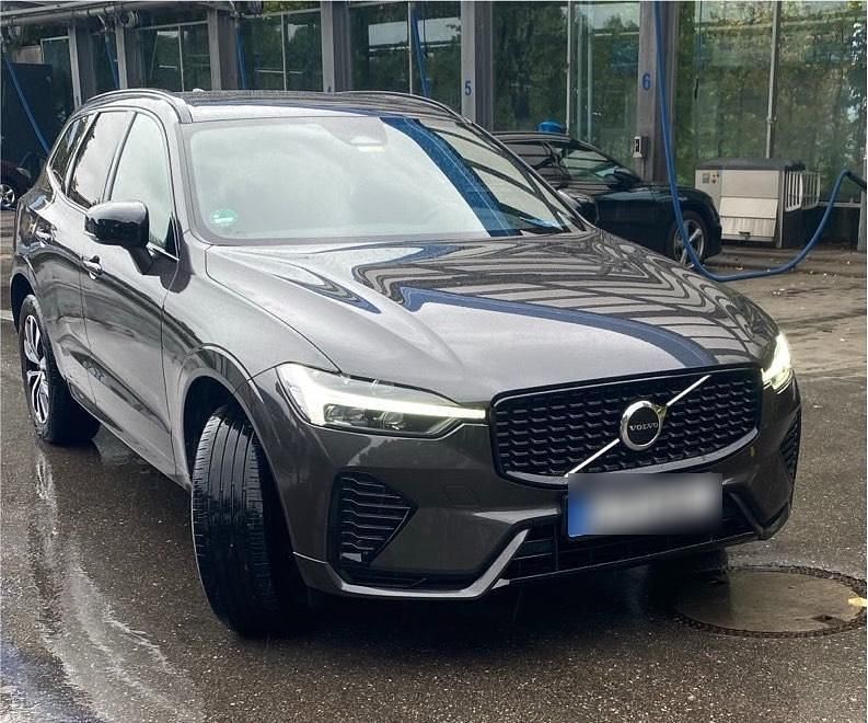 Braun Gebraucht 2022 Volvo XC60 Plus SUV | 35.900 € (Fairer Preis) - Bild 1/4