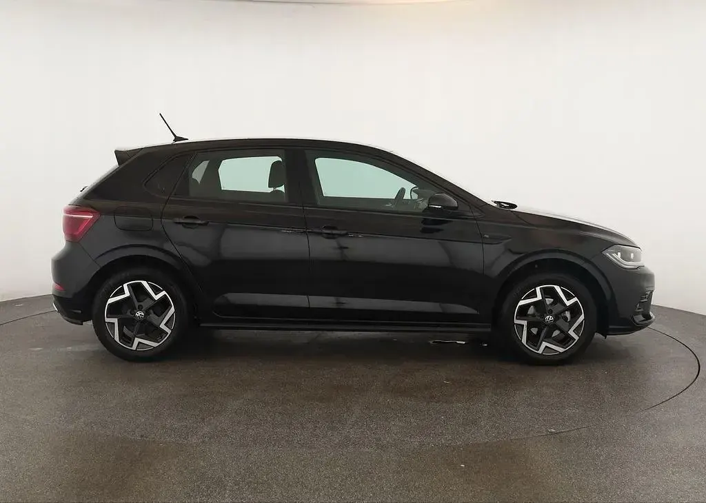Gebraucht VW Polo R-line 95 PS (69 kW) 2025 Deep black perleffekt Kleinwagen