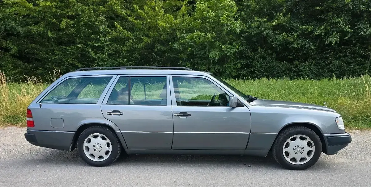 Gebraucht Mercedes 300 220 PS (161 kW) 1991 Grau Kombi