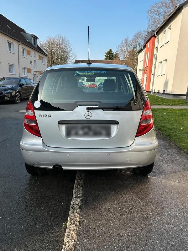 Gebraucht Mercedes A170 85 PS (62 kW) 2004 Silber Kleinwagen