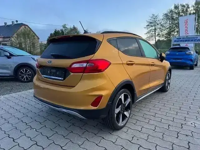 Gebraucht Ford Fiesta Active 95 PS (69 kW) 2021 Sikagelb metallic Kleinwagen