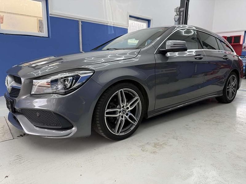Mountaingrau met. Gebraucht 2018 Mercedes CLA200 AMG line Kombi | 14.500 € (Superpreis) - Bild 1/4