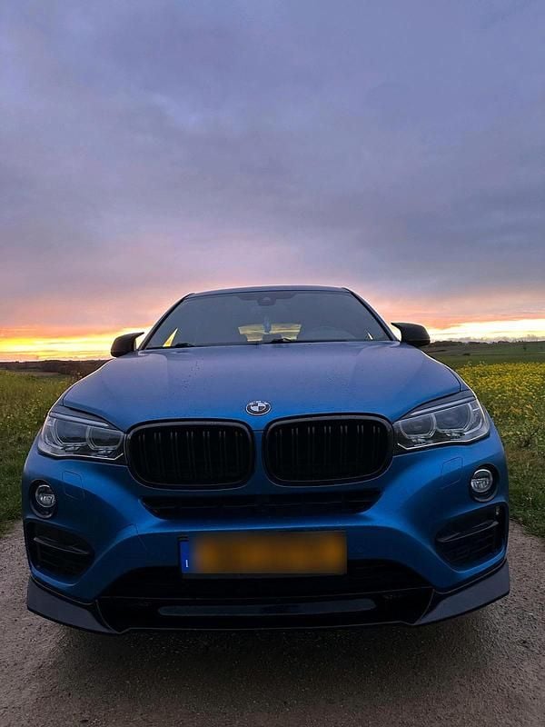 Grau Gebraucht 2015 BMW X6 SUV | 28.000 € (Etwas zu teuer) - Bild 1/4