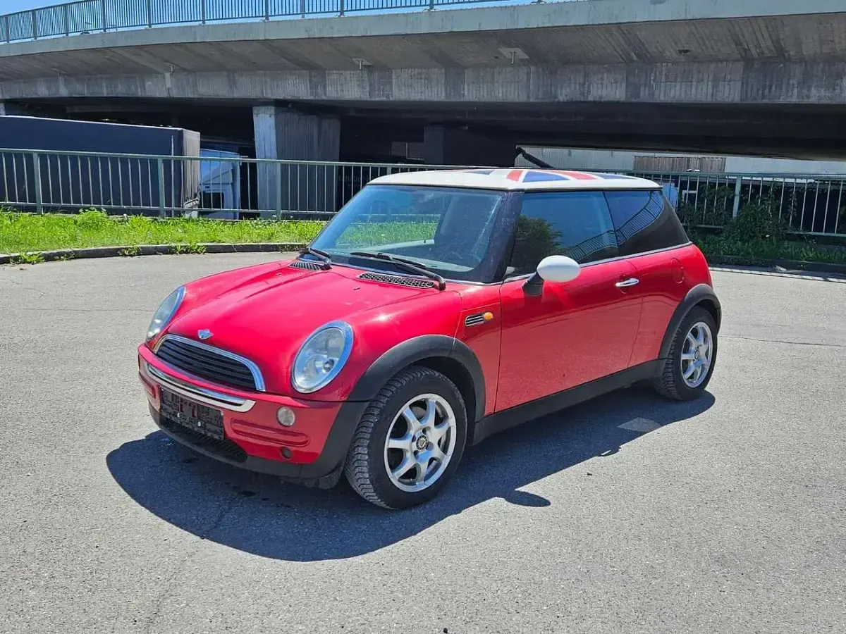 Occasion Mini ONE 90 PK (66 kW) 2002 Rood Hatchback