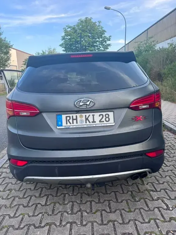 Gebraucht Hyundai Santa Fe Style 197 PS (144 kW) 2014 Grau SUV