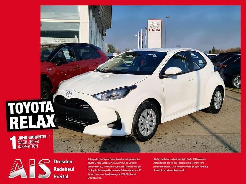 Neu Toyota Yaris Hybrid Comfort 116 PS (85 kW) 2025 Schneeweiß Kleinwagen