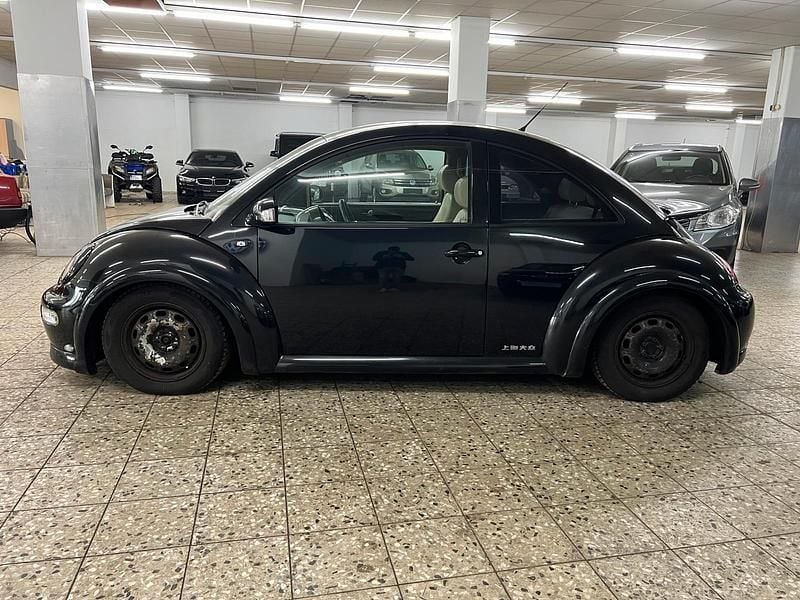 Second-hand VW Beetle 116 CP (85 kW) 2000 Negru Hatchback
