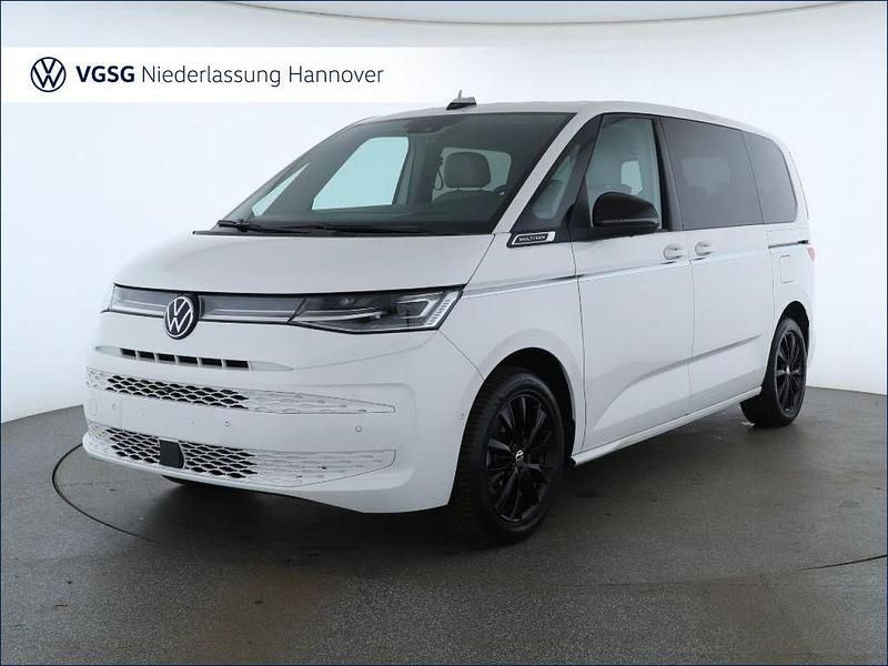 Second-hand VW Multivan Style 150 CP (110 kW) 2025 Alb Monovolum