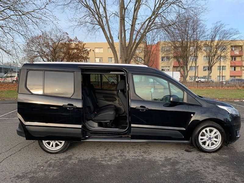 Gebraucht Ford Tourneo Connect Titanium 101 PS (74 kW) 2019 Schwarz Van / Kleinbus