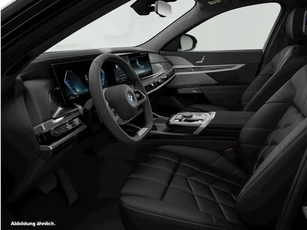 Gebraucht BMW 750e 489 PS (359 kW) 2025 Schwarz Limousine