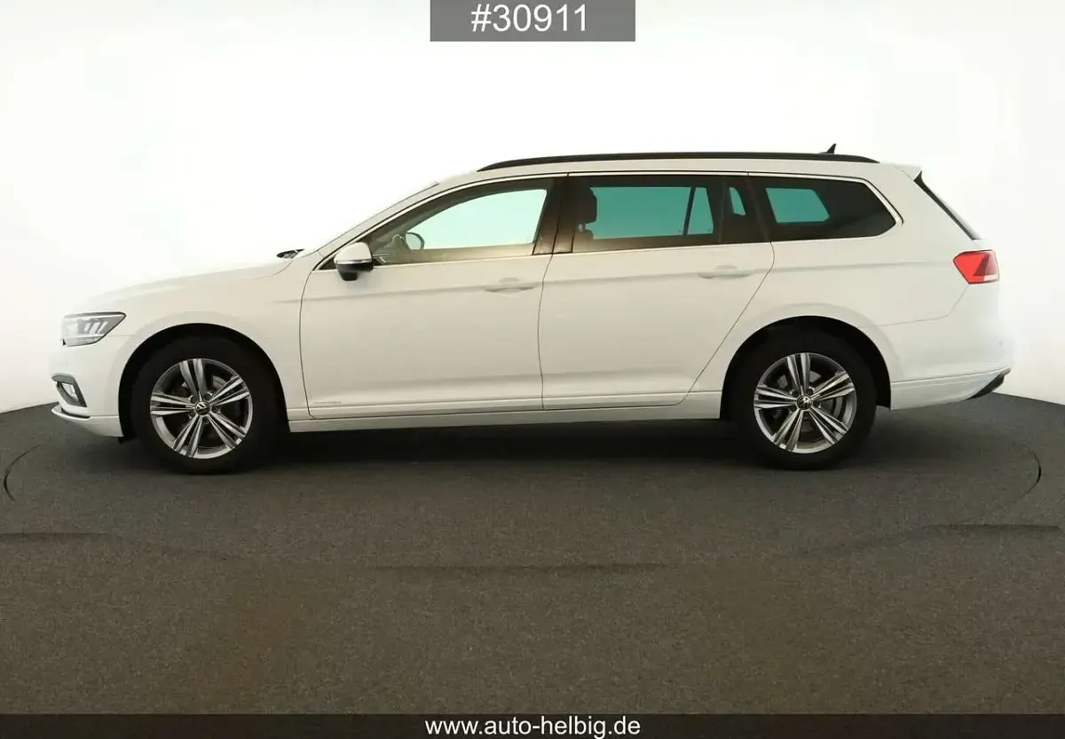 Gebraucht VW Passat Business 150 PS (110 kW) 2024 Weiß Kombi
