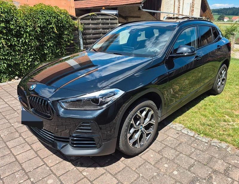 Schwarz Gebraucht 2023 BMW X2 Advantage SUV | 31.500 € (Superpreis) - Bild 1/4