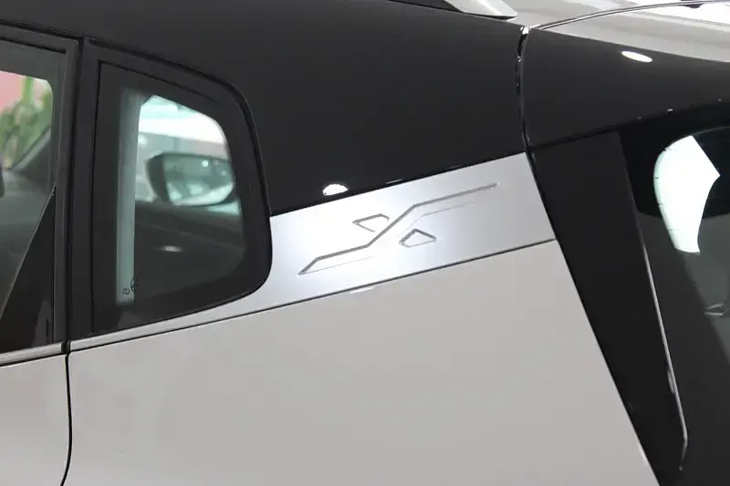 Gebraucht Seat Arona Xperience 110 PS (80 kW) 2023 "candy" weiss SUV