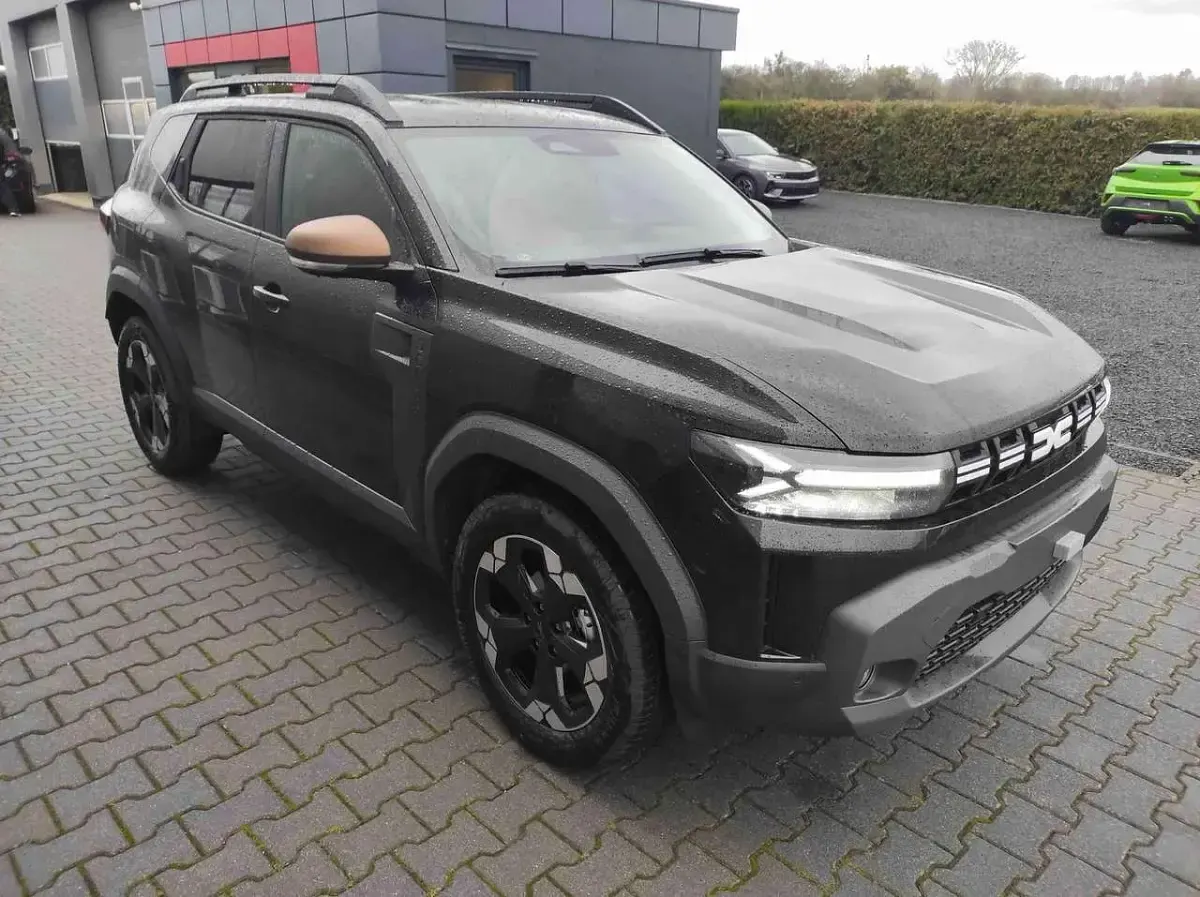 Neu Dacia Duster Extreme 140 PS (102 kW) 2026 Grün SUV