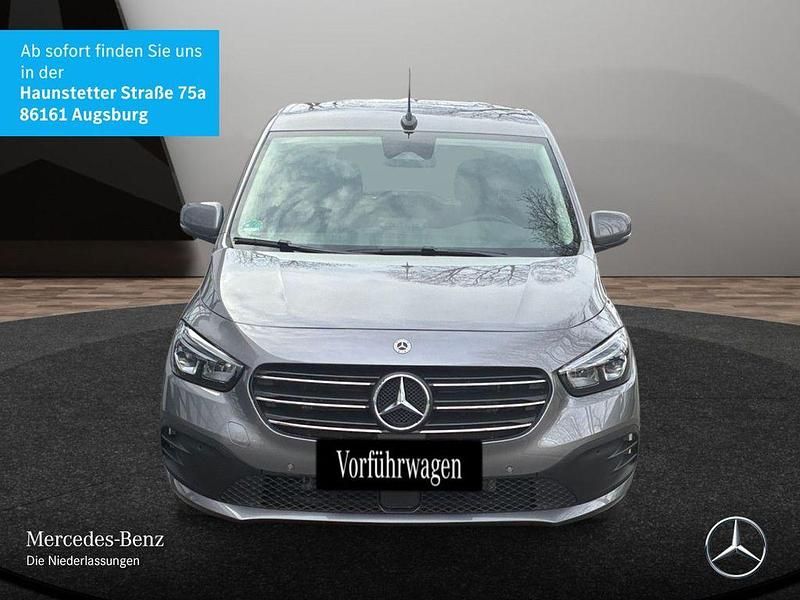 Gebraucht Mercedes T180 Progressive 116 PS (85 kW) 2025 Grau Van / Kleinbus