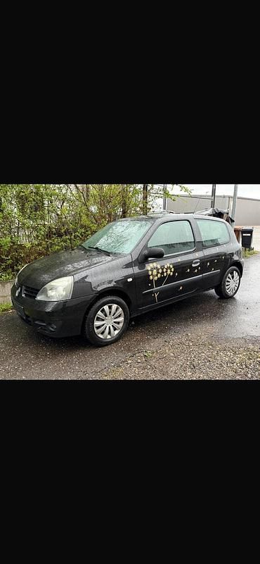 Second-hand Renault Clio II 2007 Negru Hatchback