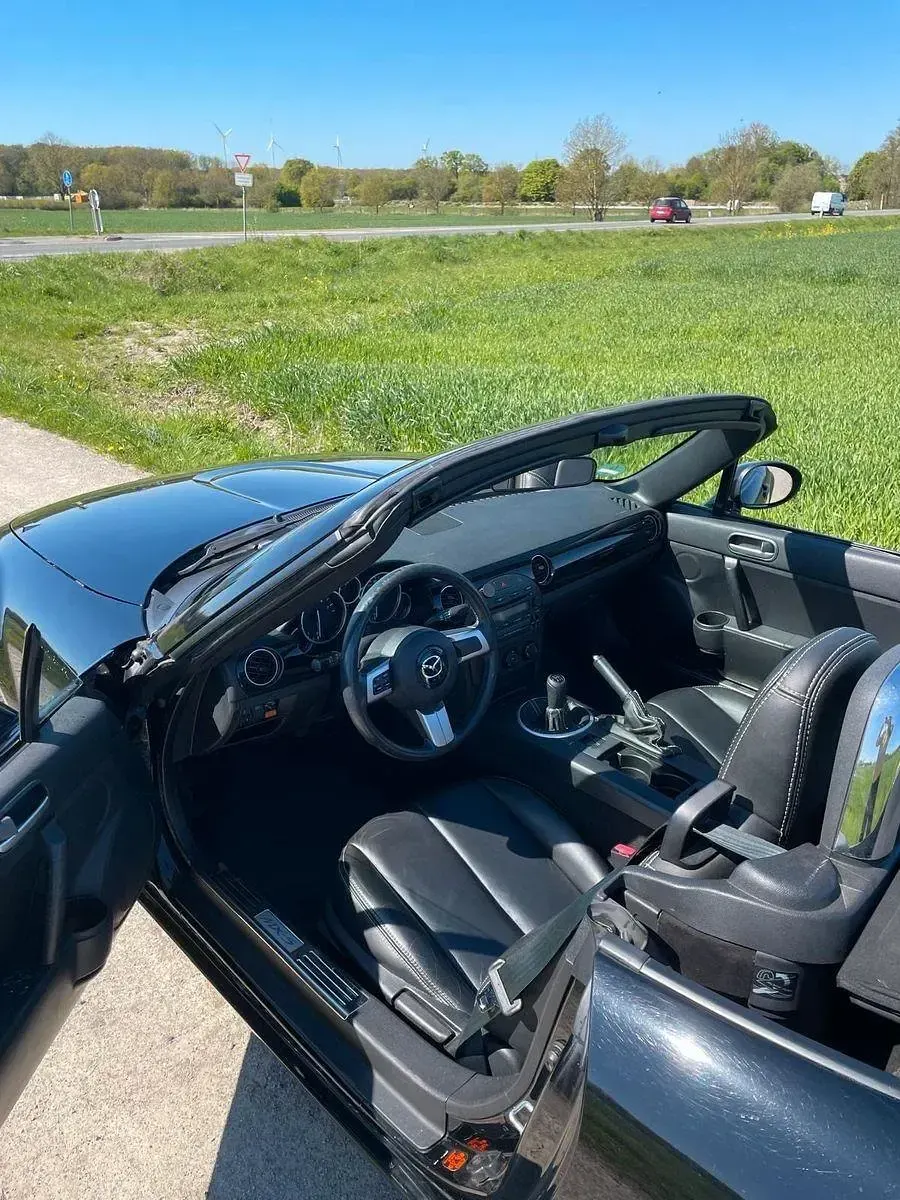 Gebraucht Mazda MX5 Emotion 126 PS (92 kW) 2006 Schwarz Cabrio