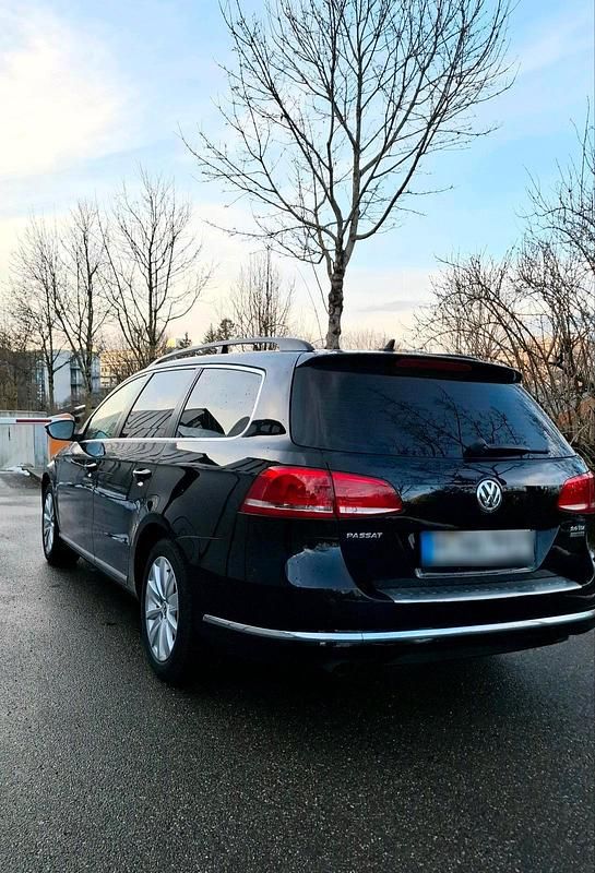 Gebraucht VW Passat 140 PS (102 kW) 2013 Schwarz Kombi