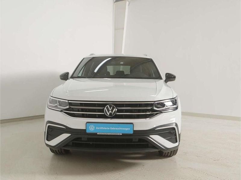 Gebraucht VW Tiguan Allspace Move 190 PS (139 kW) 2024 Weiss SUV