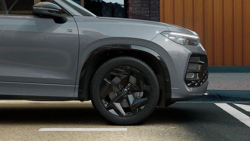 Neu VW Tayron R-line 193 PS (141 kW) 2026 Grau SUV