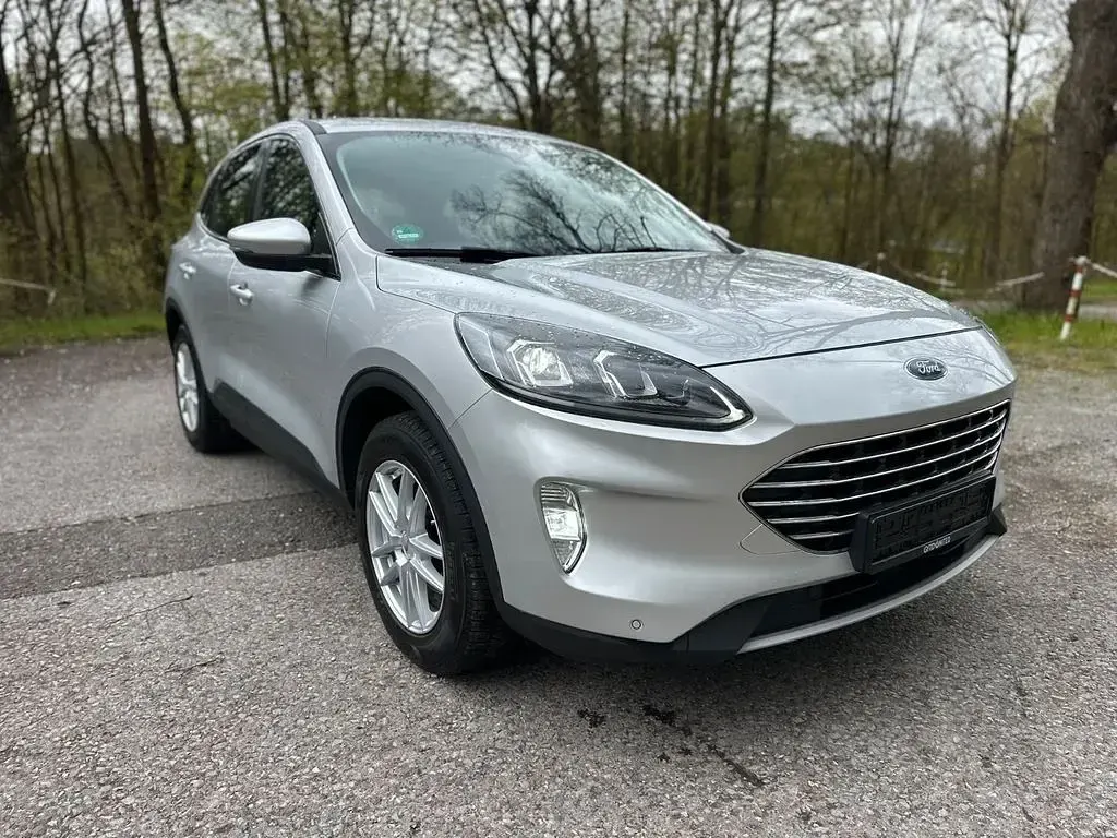 Gebraucht Ford Kuga Titanium 190 PS (139 kW) 2020 Silber SUV