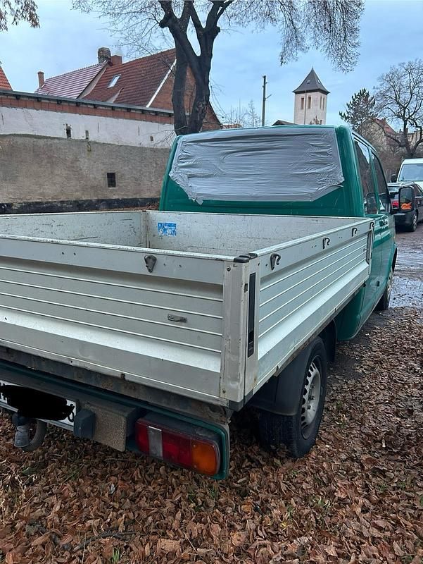 Gebraucht VW T5 2005 Grün Van
