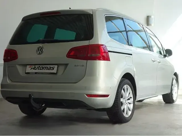 Gebraucht VW Sharan Highline 200 PS (147 kW) 2013 Silber Van / Kleinbus