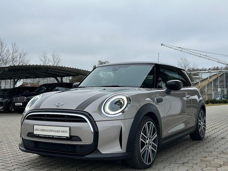 Gebraucht Mini Cooper 136 PS (100 kW) 2022 Rooftop grey metallic Kleinwagen