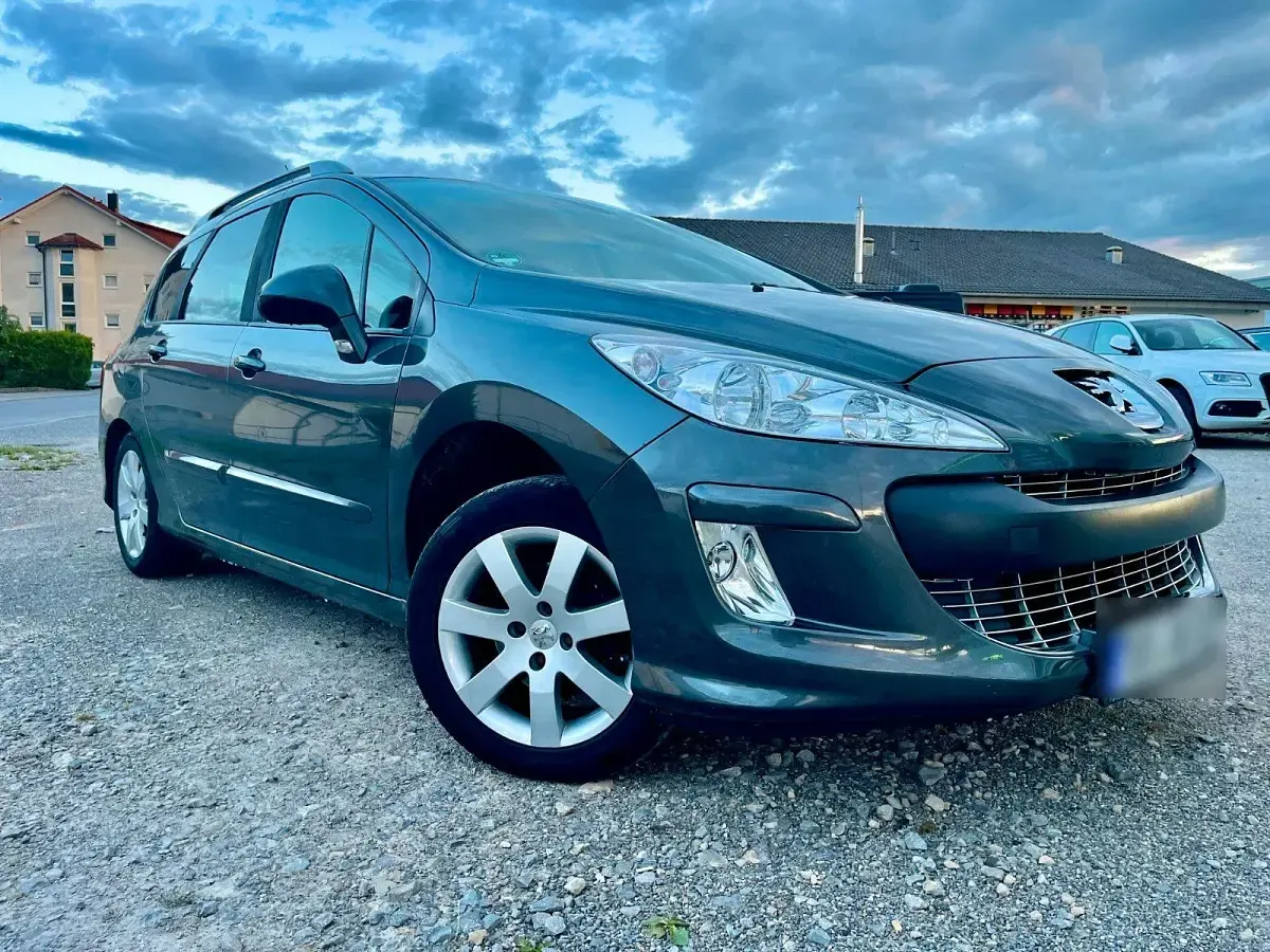 Gebraucht Peugeot 308 SW Premium 120 PS (88 kW) 2010 Grau Kombi
