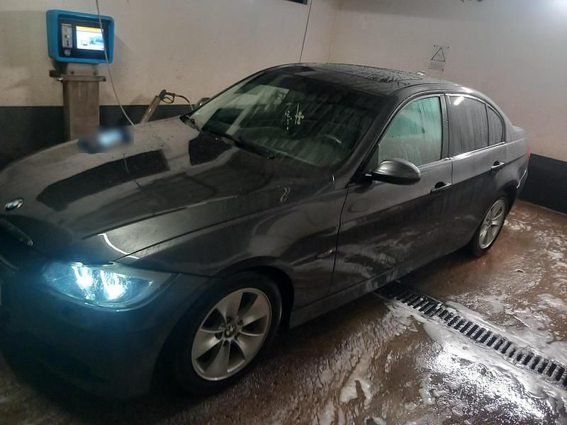 Gebraucht BMW 320 163 PS (119 kW) 2005 Andere farben Limousine