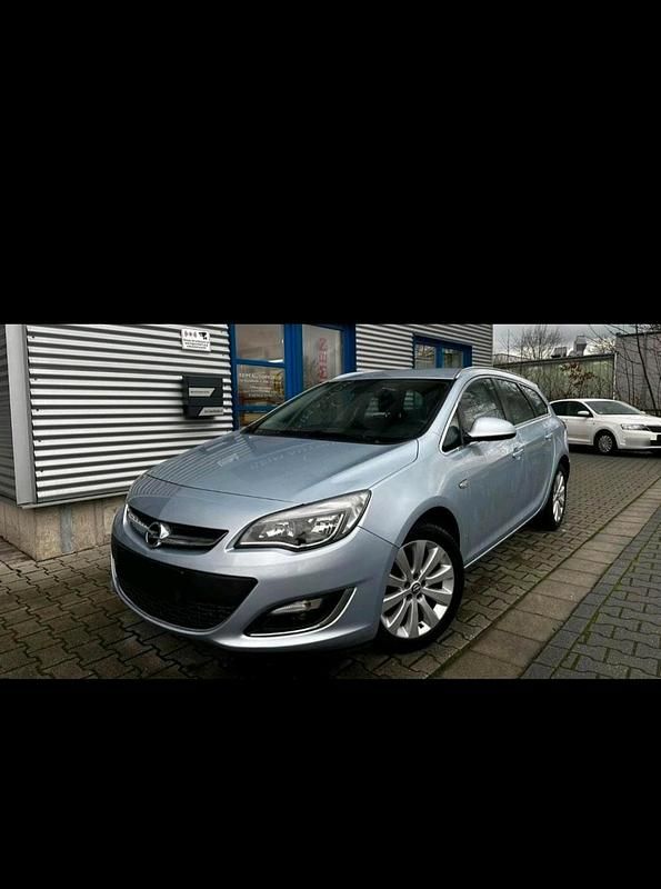 Gebraucht Opel Astra 140 PS (102 kW) 2015 Andere farben Kombi